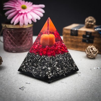 Red jasper - Orgonite Pyramid
